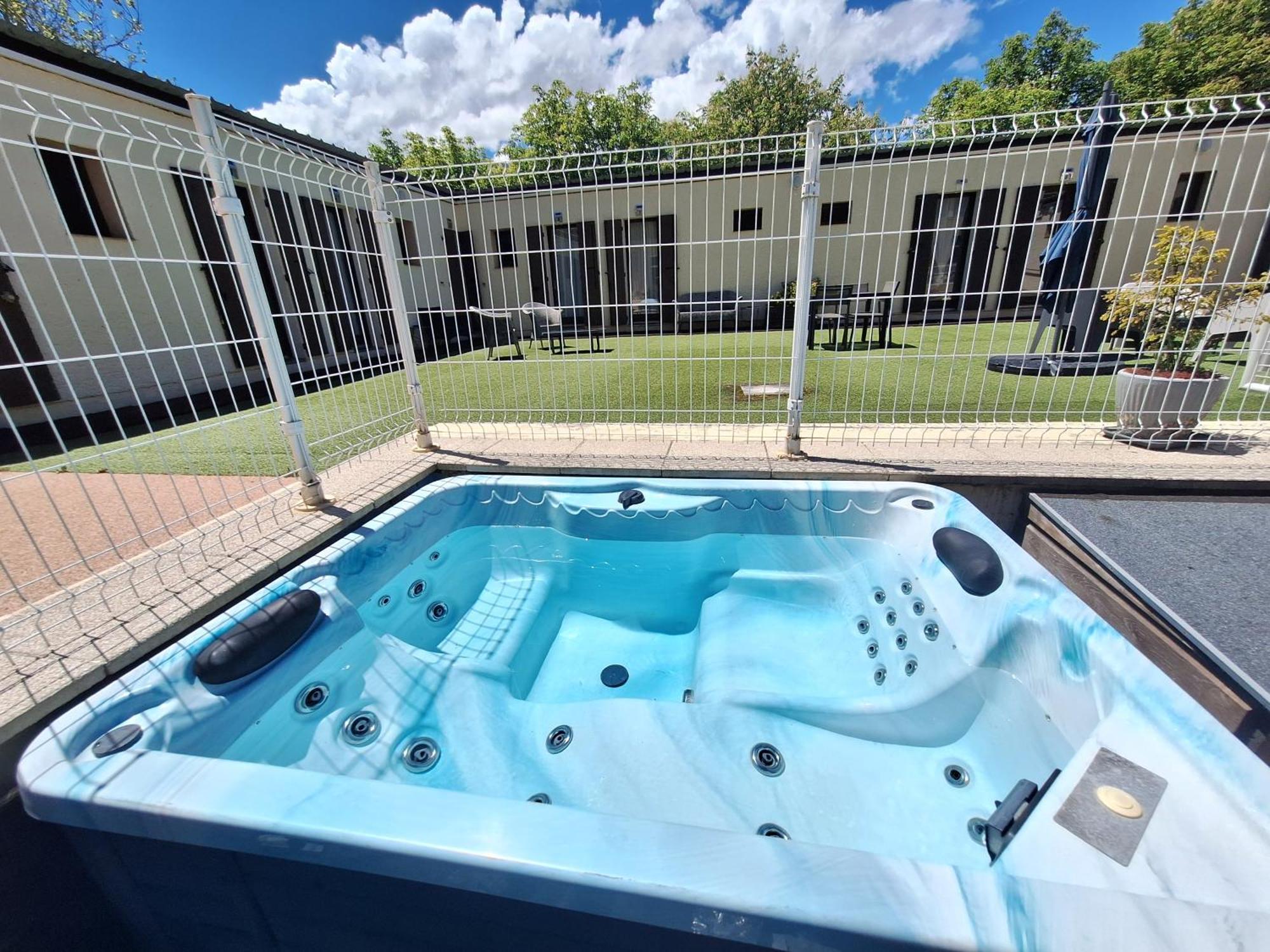 Hotel Le Connetable Saint-Bonnet-en-Champsaur Dış mekan fotoğraf