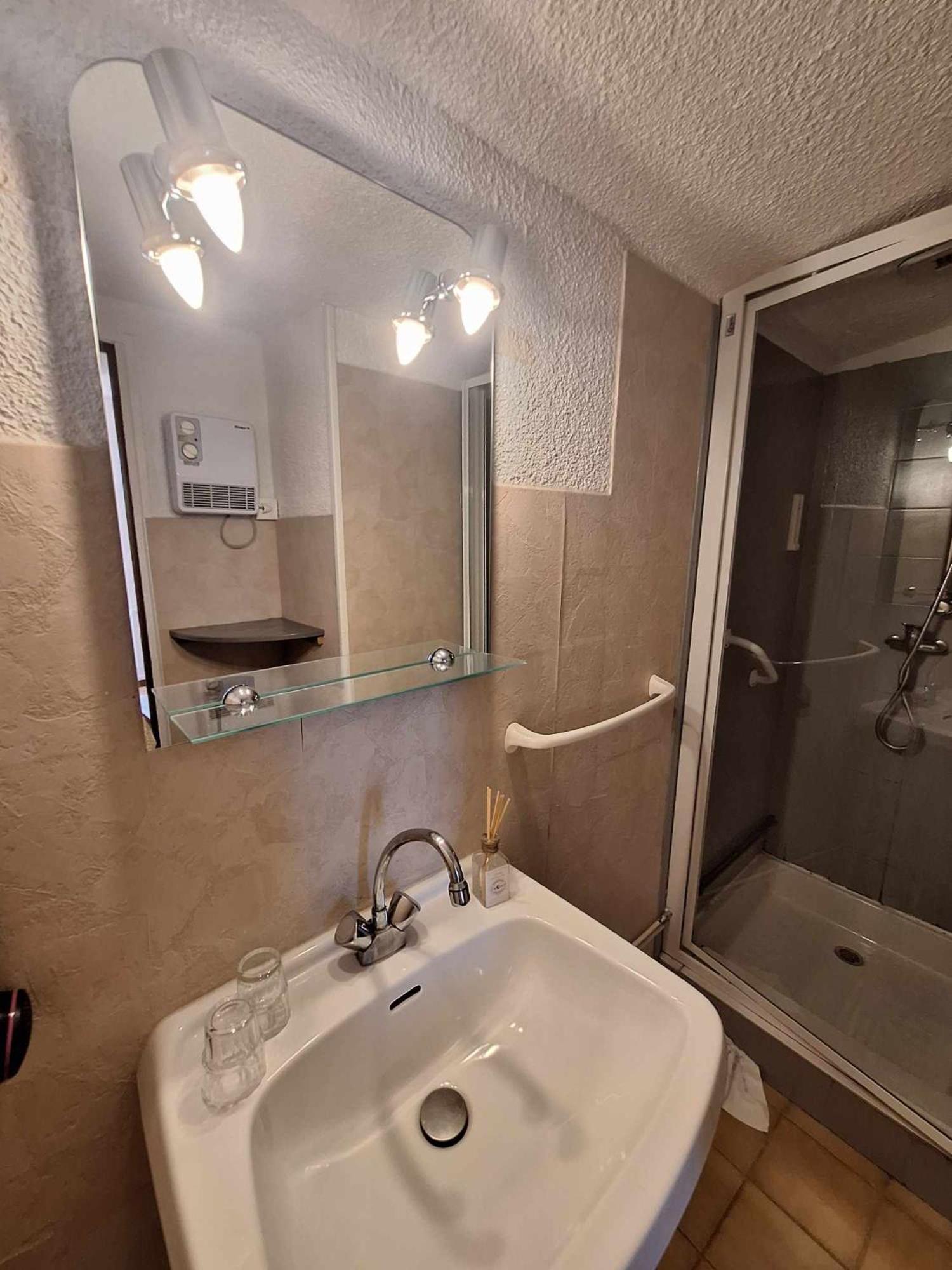 Hotel Le Connetable Saint-Bonnet-en-Champsaur Dış mekan fotoğraf